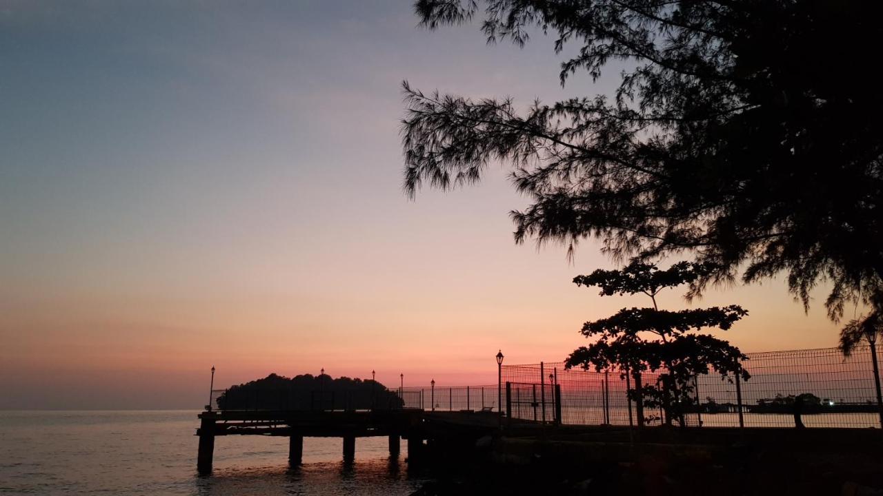 Pd Batu 9 Cocobay Apartment With Family Kampong Tanah Merah  Esterno foto