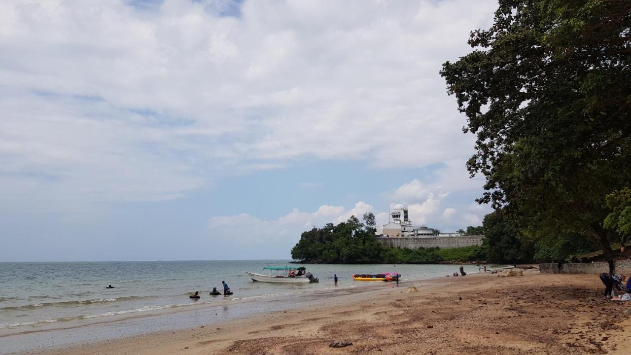 Pd Batu 9 Cocobay Apartment With Family Kampong Tanah Merah  Esterno foto